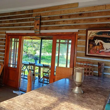 The Jbaynian Guesthouse Jeffreys Bay Exterior photo