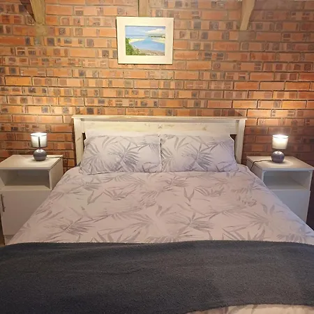 The Jbaynian Guesthouse Jeffreys Bay Room photo